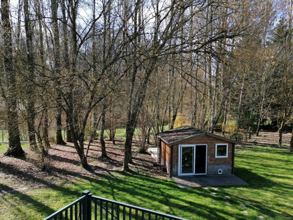 Chambre Independante Dans Un Parc Saint-Roch المظهر الخارجي الصورة